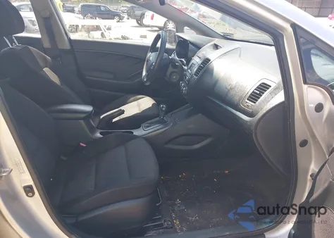 2014 Kia Forte Lx z USA, uszkodzony, nr VIN KNAFK4A64E5067478